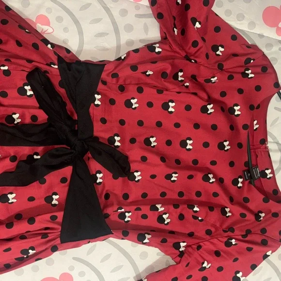 Her Universe Minnie Dress - Picture 5 of 7